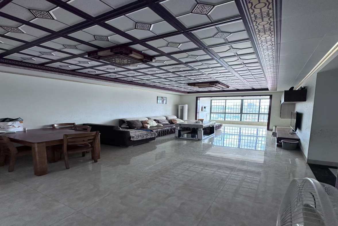 鸿星新天地  3室2厅2卫    2000.0元/月 鸿星新天地  3室2厅2卫    2000.0元/月室内图