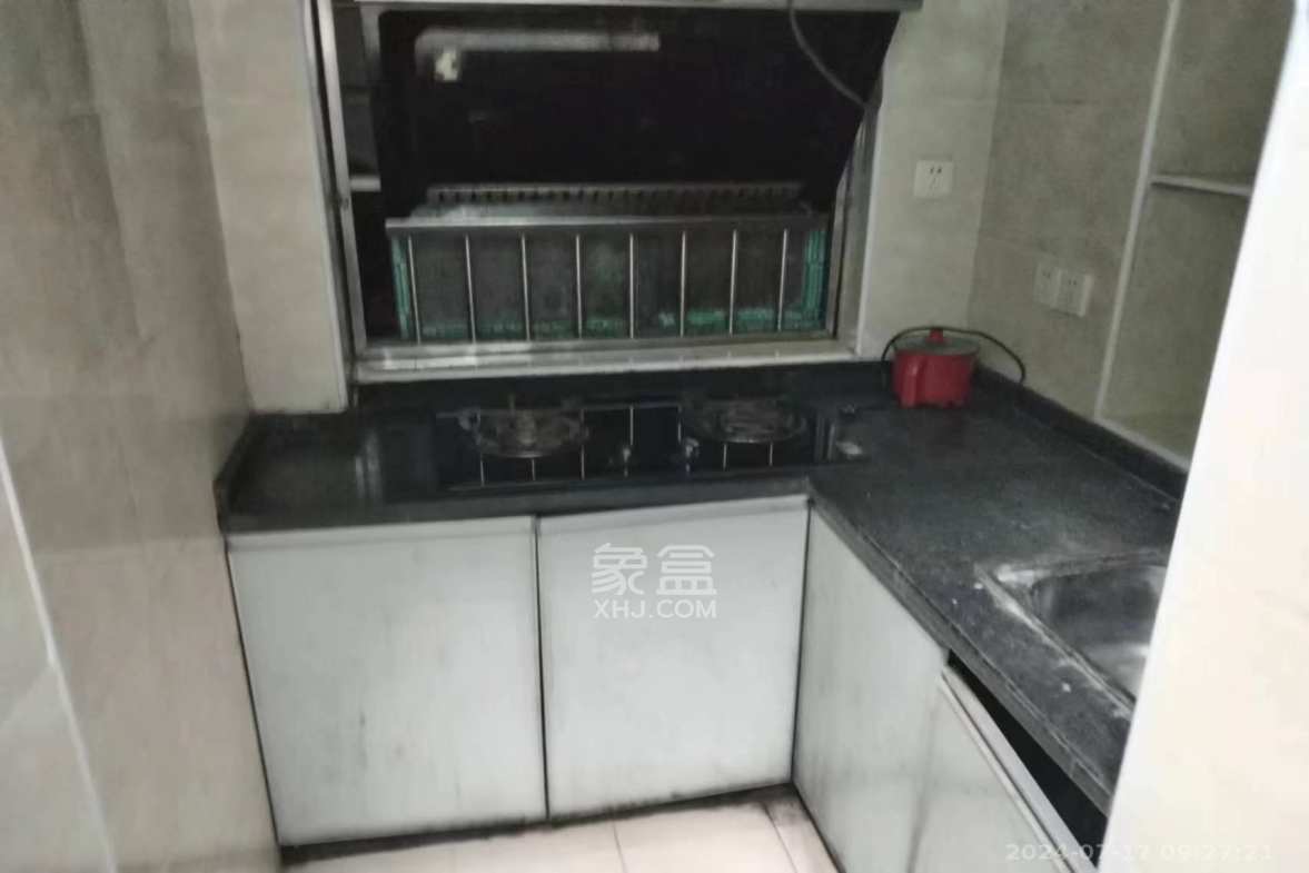 东文庙坪  1室1厅1卫   2200.00元/月室内图