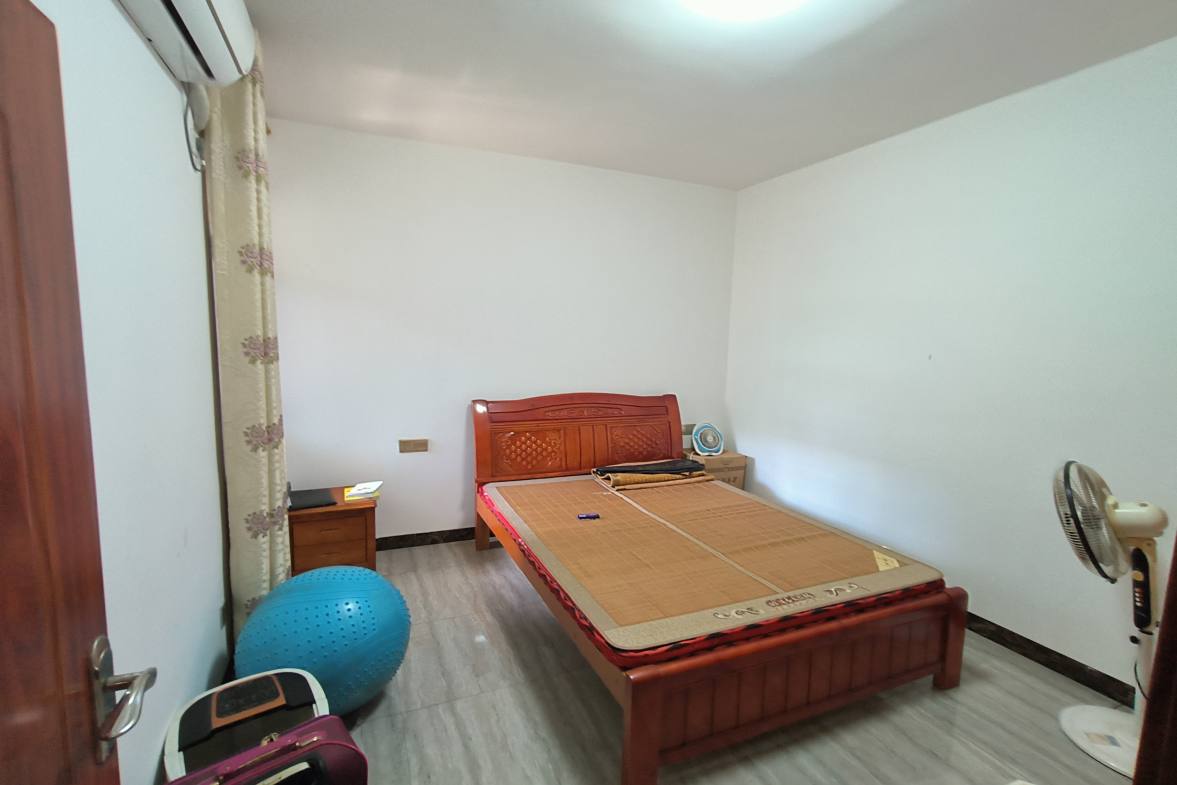 互助小区  3室2厅1卫   1300.00元/月室内图