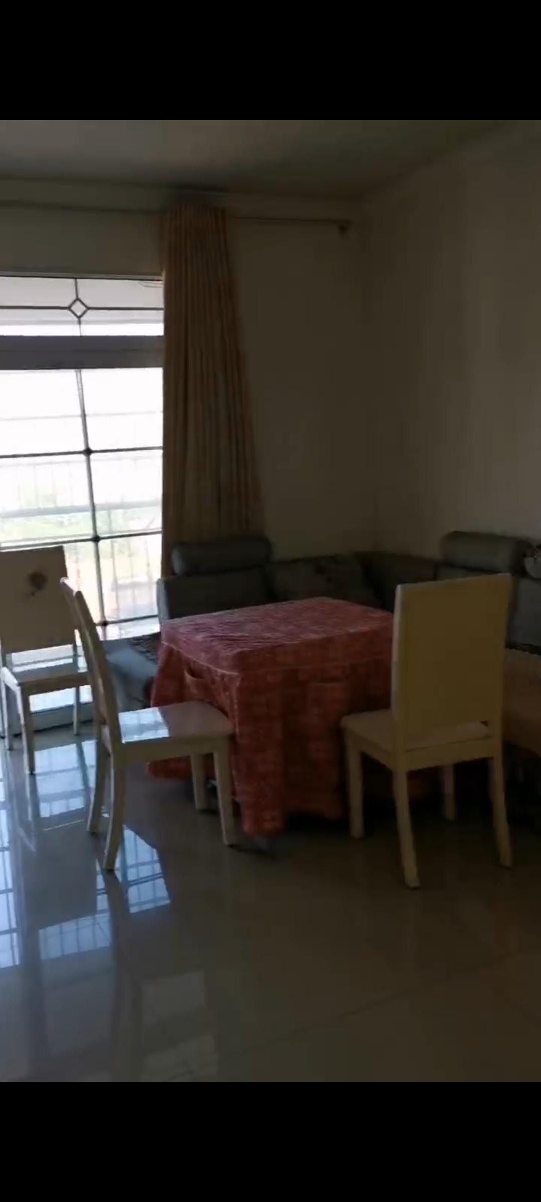 东方豪苑 3室2厅2卫 1500.0元/月 东方豪苑 3室2厅2卫 1500.0元/月室内图