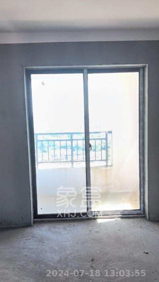长房明宸府  4室2厅2卫   1000.00元/月室内图