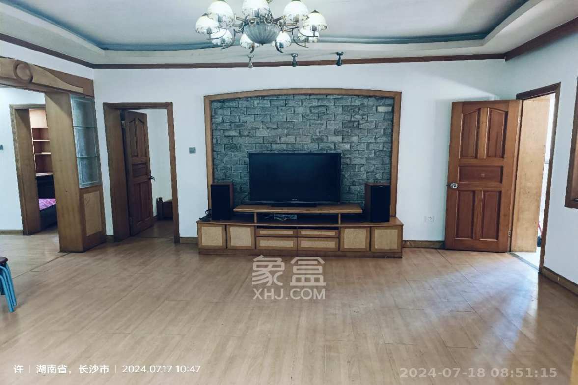 人造板厂宿舍（新河北堤1号）  2室1厅1卫    2300.0元/月室内图