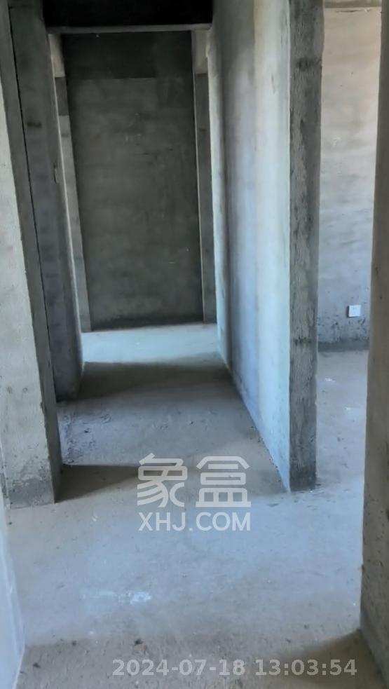 长房明宸府  4室2厅2卫   1000.00元/月室内图