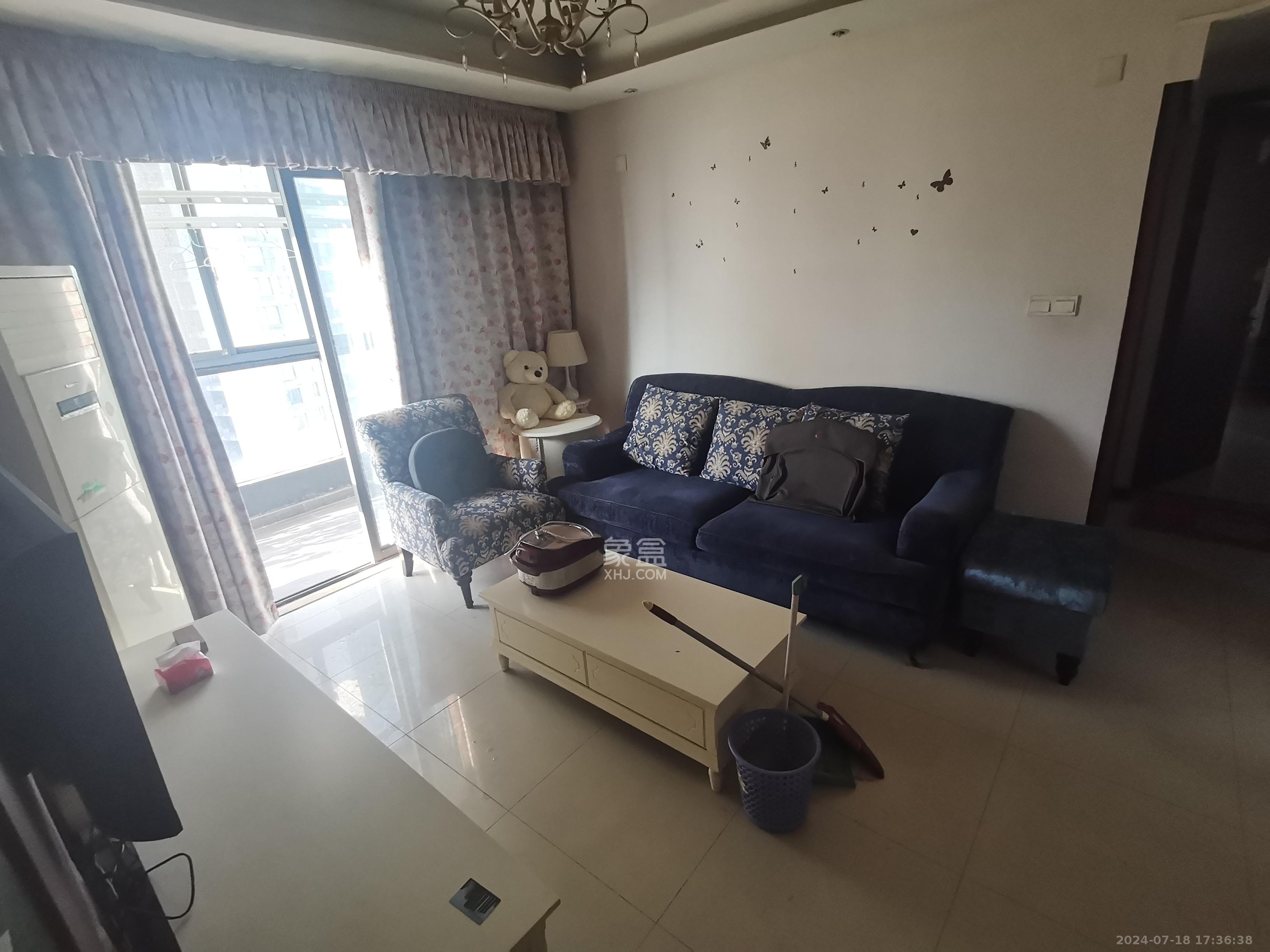 万科金域蓝湾 1室2厅2卫 2600.0元/月