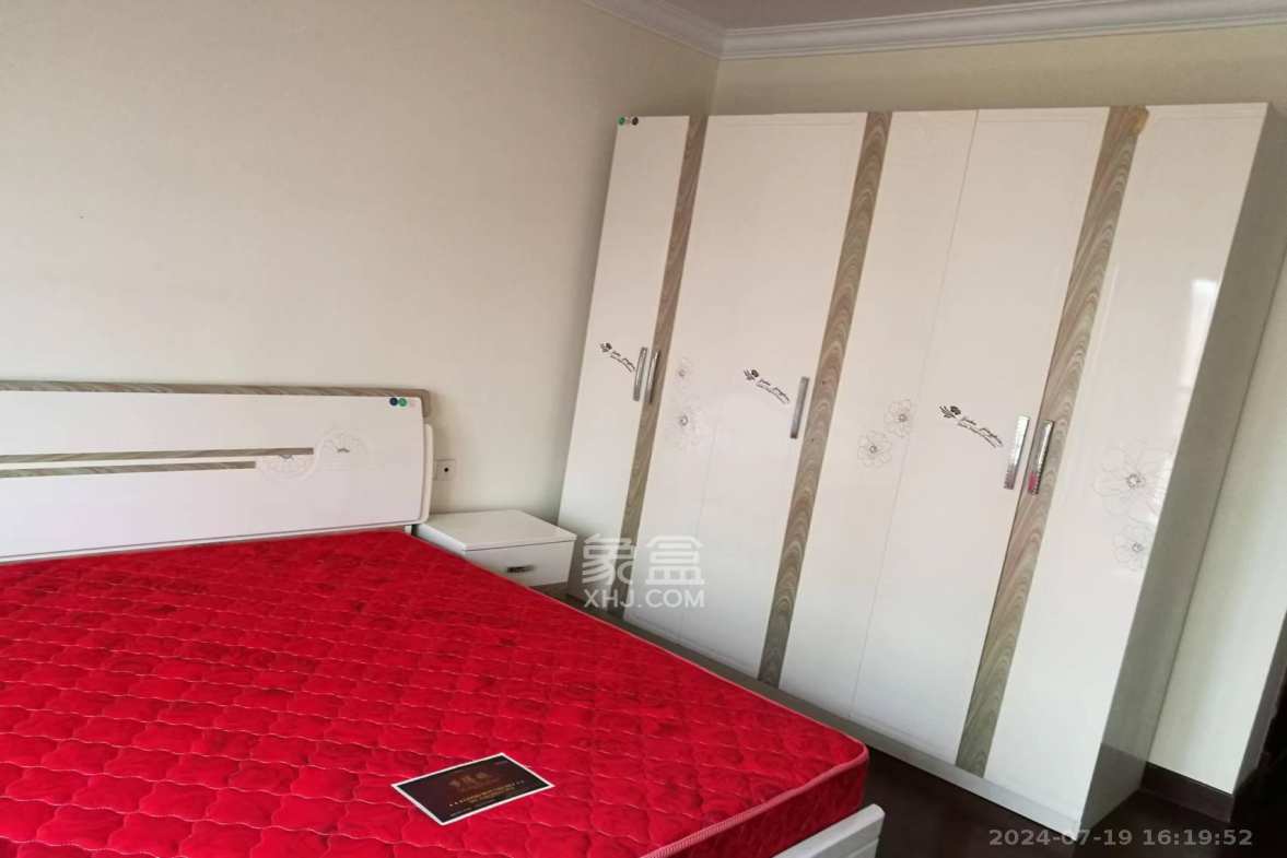 恒大雅苑 3室2厅1卫 2700.0元/月 恒大雅苑 3室2厅1卫 2700.0元/月室内图