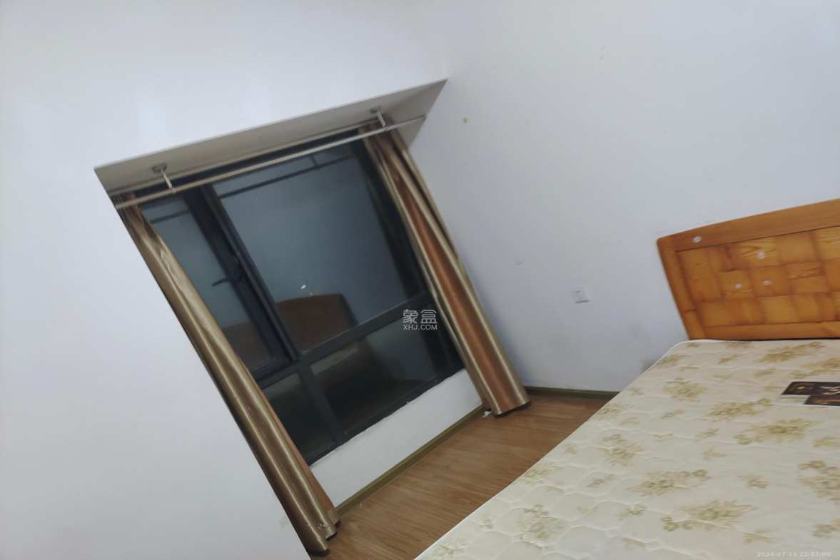 归心苑  1室2厅2卫   1200.00元/月室内图
