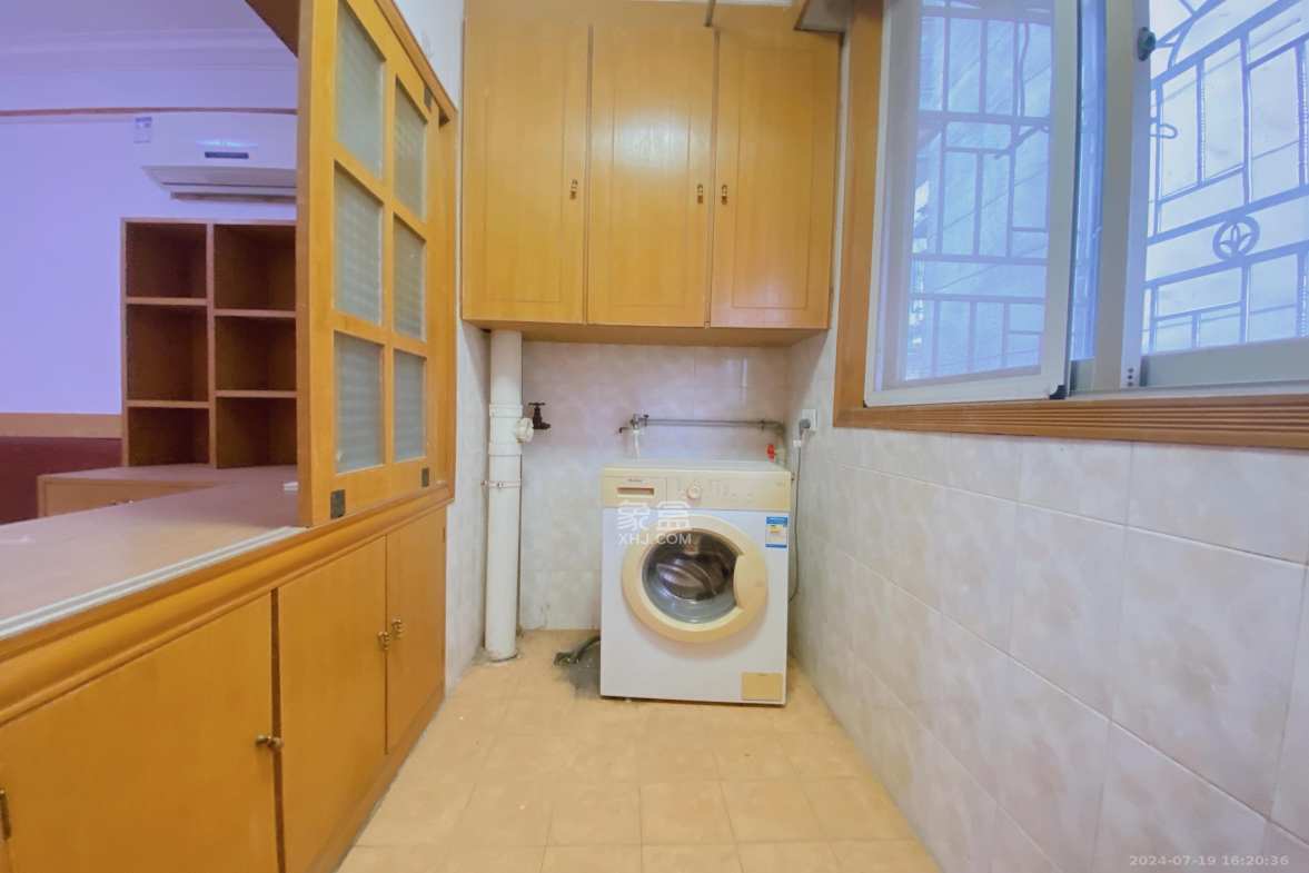 姚正街商住楼  2室1厅1卫   2600.00元/月室内图
