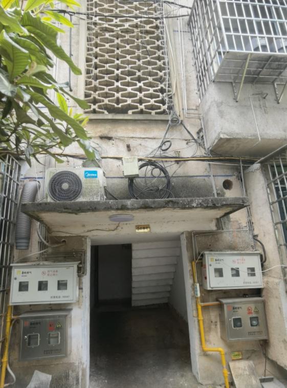 煤气公司家属楼 3室2厅1卫 1150.0元/月 煤气公司家属楼 3室2厅1卫 1150.0元/月小区图