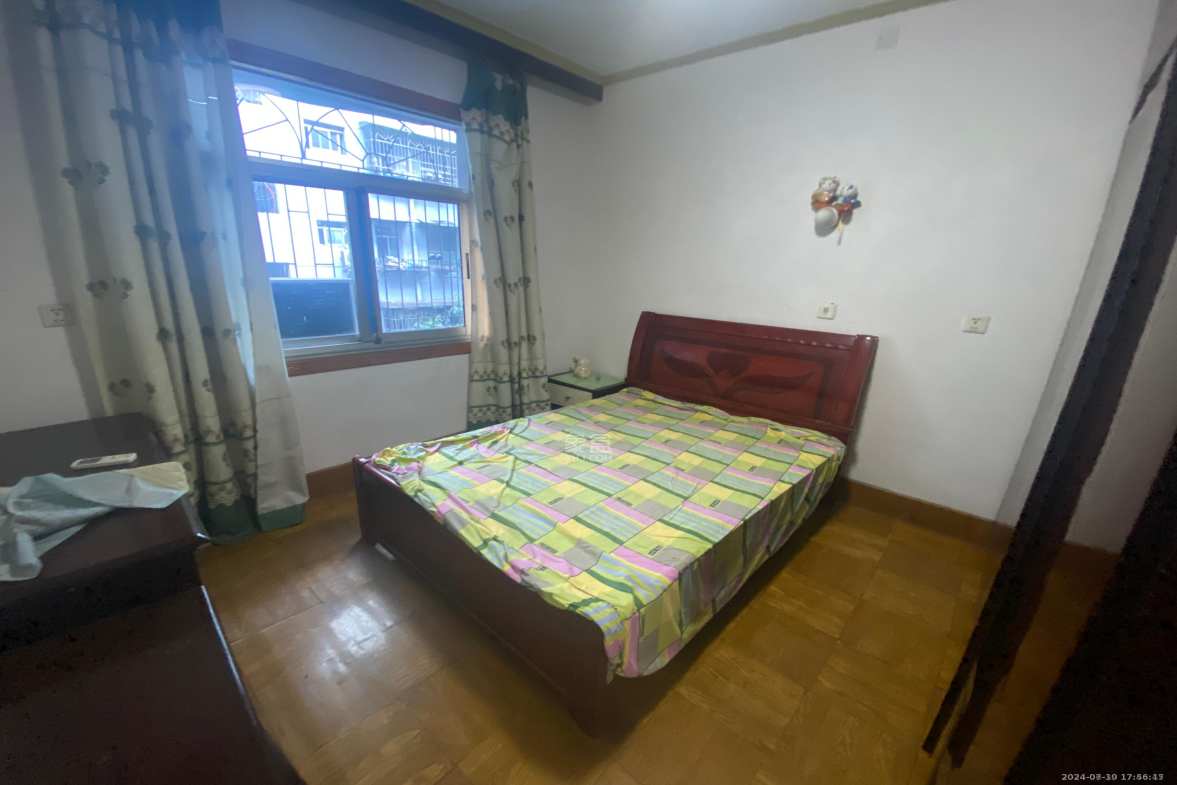 学堂冲二村体育路48号  2室1厅1卫   1000.00元/月室内图