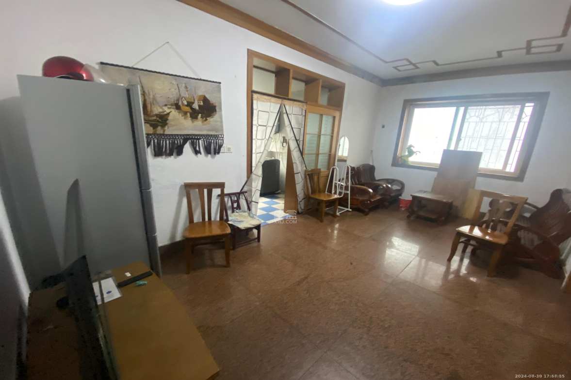 学堂冲二村体育路48号  2室1厅1卫   1000.00元/月室内图