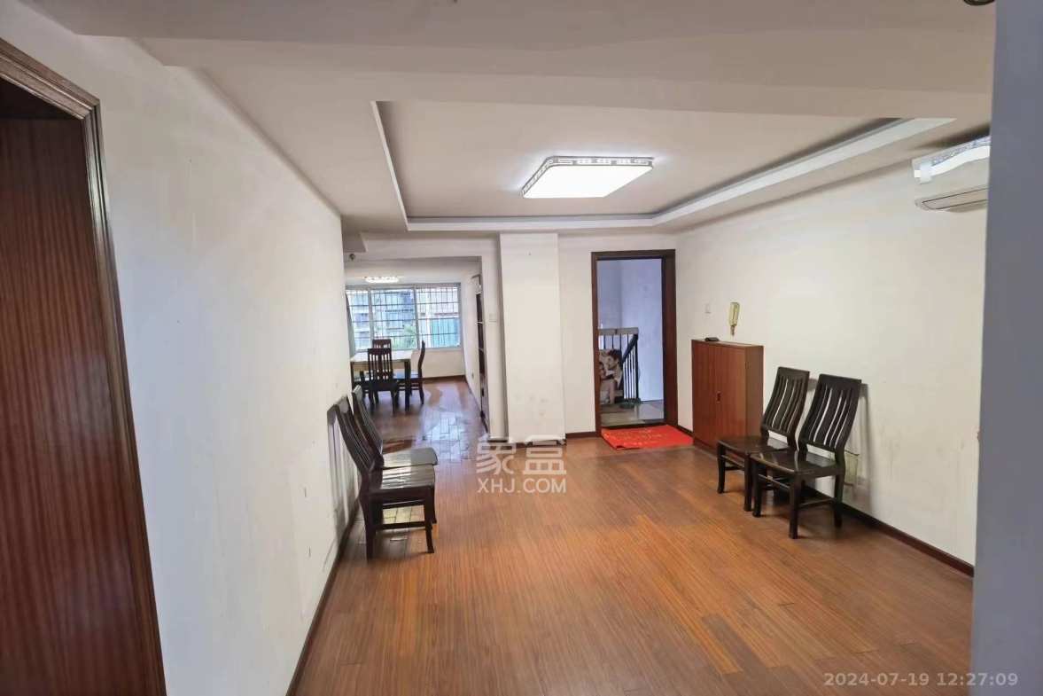 中星苑 3室2厅1卫 1500.0元/月 中星苑 3室2厅1卫 1500.0元/月室内图