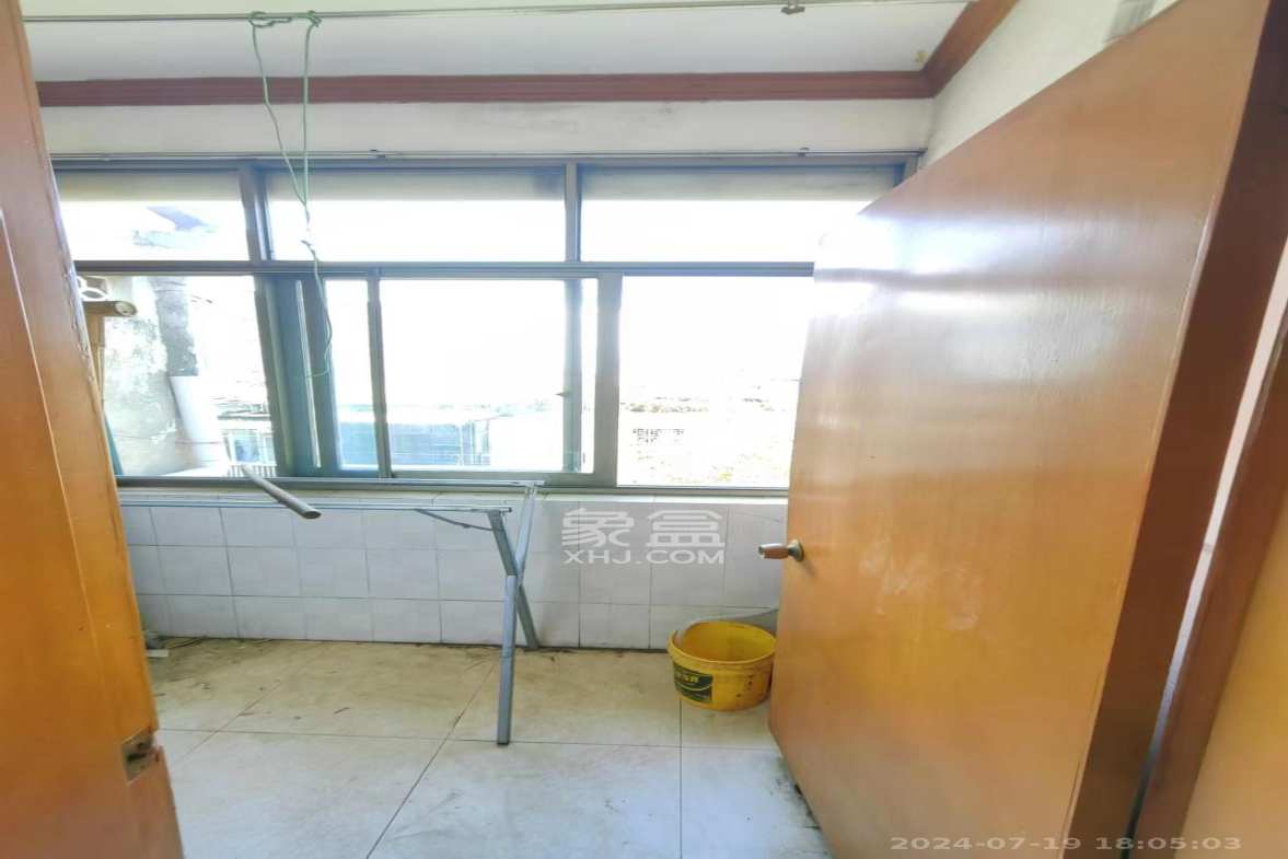 建湘新村  1室1厅1卫   1000.00元/月室内图1
