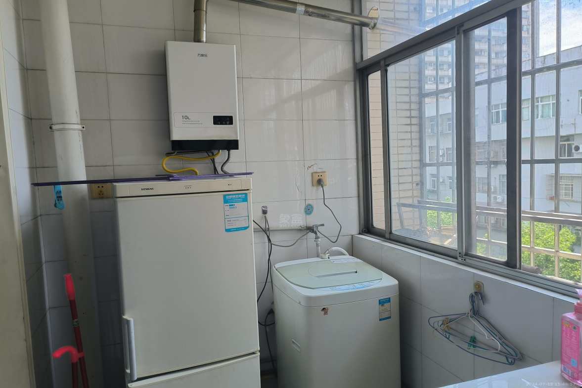 佳和大厦  1室1厅1卫   1200.00元/月室内图