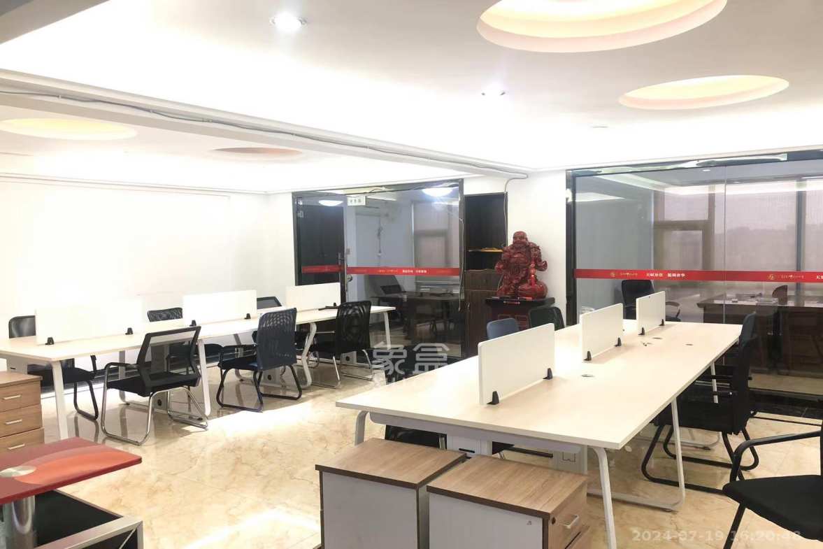 人瑞潇湘国际 1室1厅1卫 2800.0元/月 人瑞潇湘国际 1室1厅1卫 2800.0元/月室内图