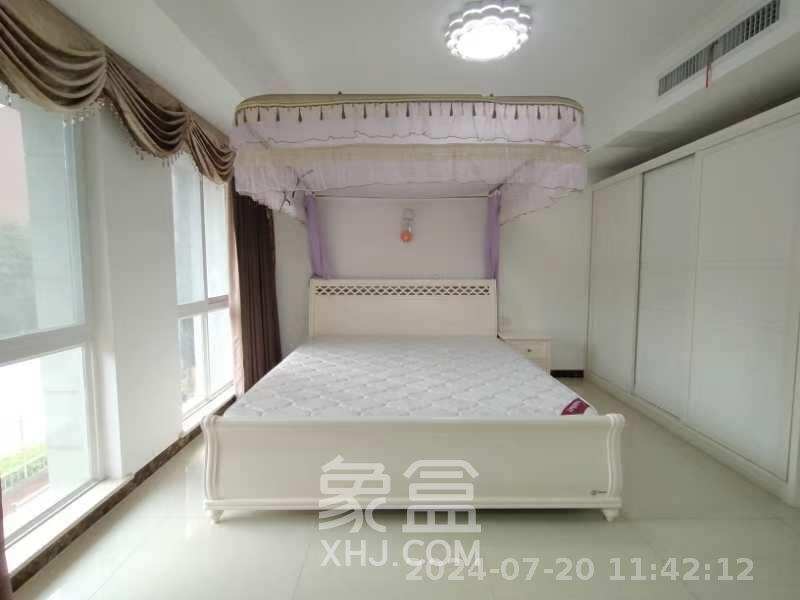 山水英伦  6室3厅3卫    6500.0元/月室内图