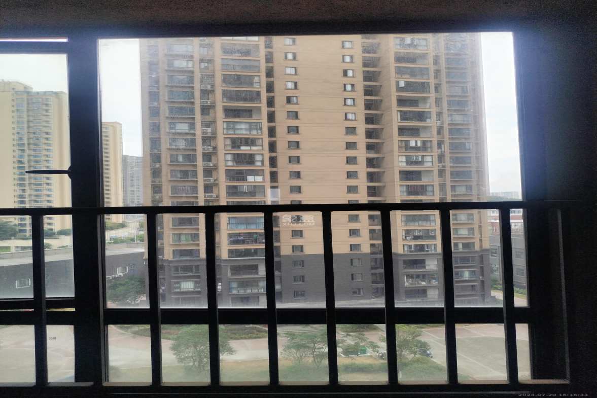 西湖鸿运佳苑 4室2厅2卫 1200.0元/月 西湖鸿运佳苑 4室2厅2卫 1200.0元/月室内图