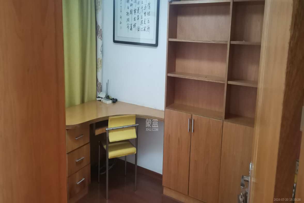 万煦园  3室2厅2卫   2400.00元/月室内图