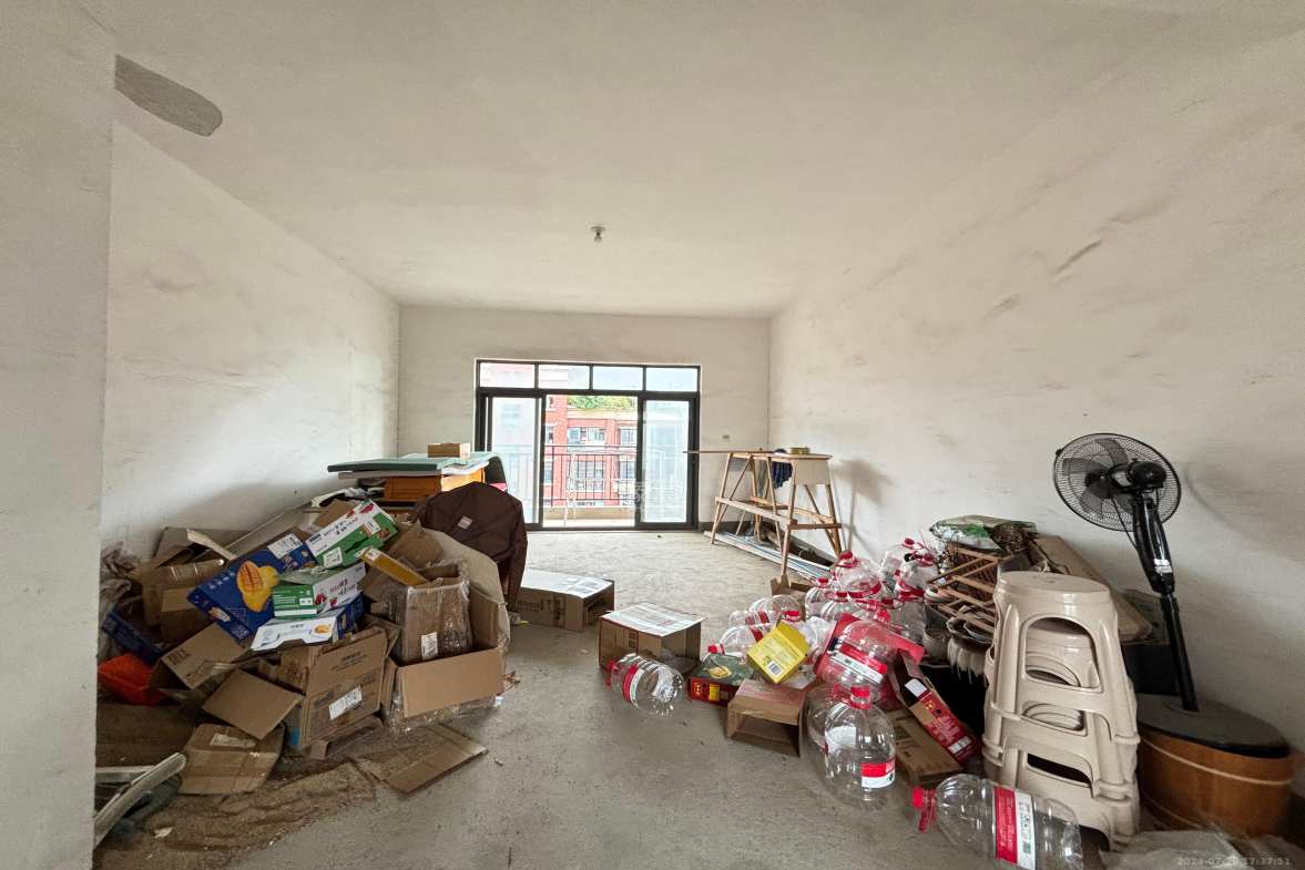 纳帕溪谷  4室2厅2卫   78.00万室内图