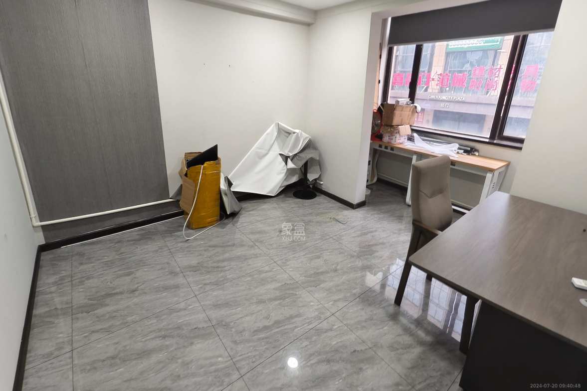喜盈门范城  5室2厅1卫   12000.00元/月室内图