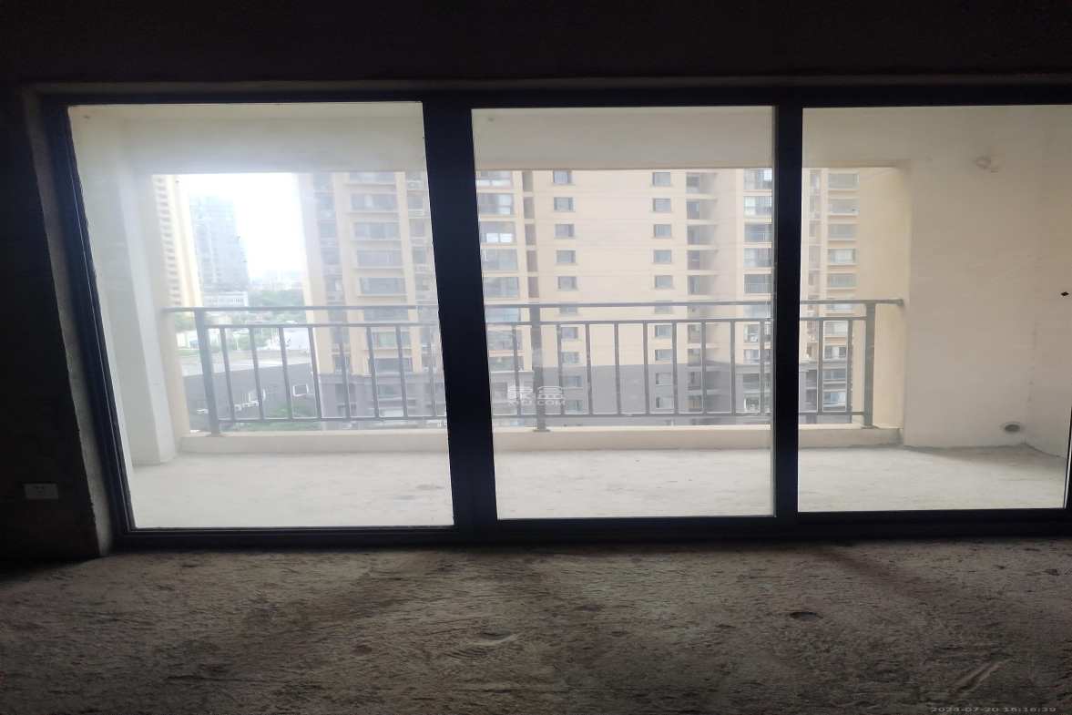 西湖鸿运佳苑 4室2厅2卫 1200.0元/月 西湖鸿运佳苑 4室2厅2卫 1200.0元/月室内图