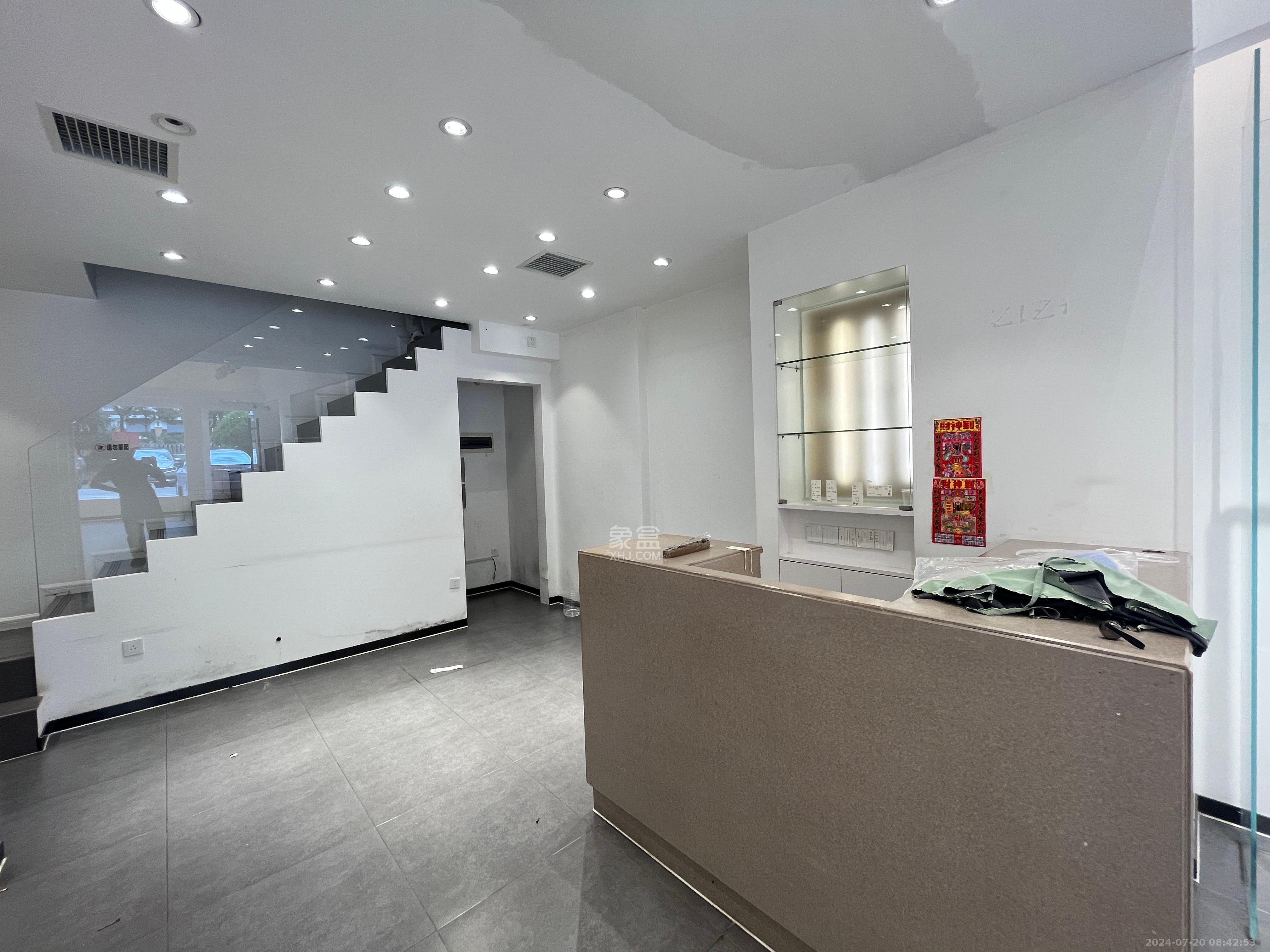 沁园春御院   68.0㎡      11800.0元/月室内图