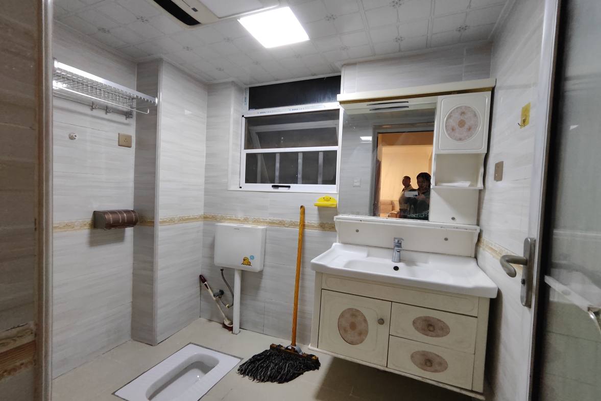 江溪安置小区  3室1厅1卫    1380.0元/月室内图