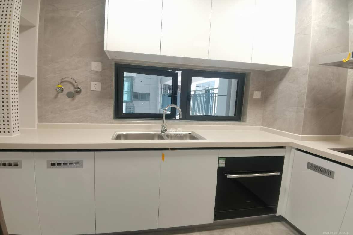 保利天汇  3室2厅2卫   3200.00元/月室内图