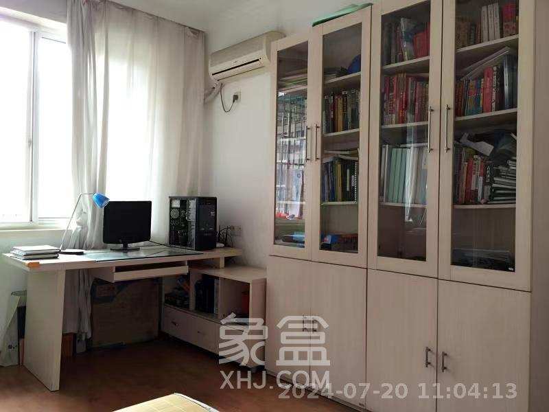 鑫天花园  3室2厅2卫   2400.00元/月室内图