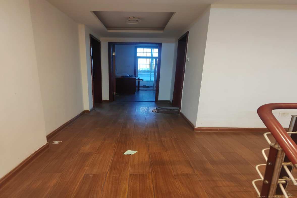 中建桂苑  3室2厅1卫   2500.00元/月室内图