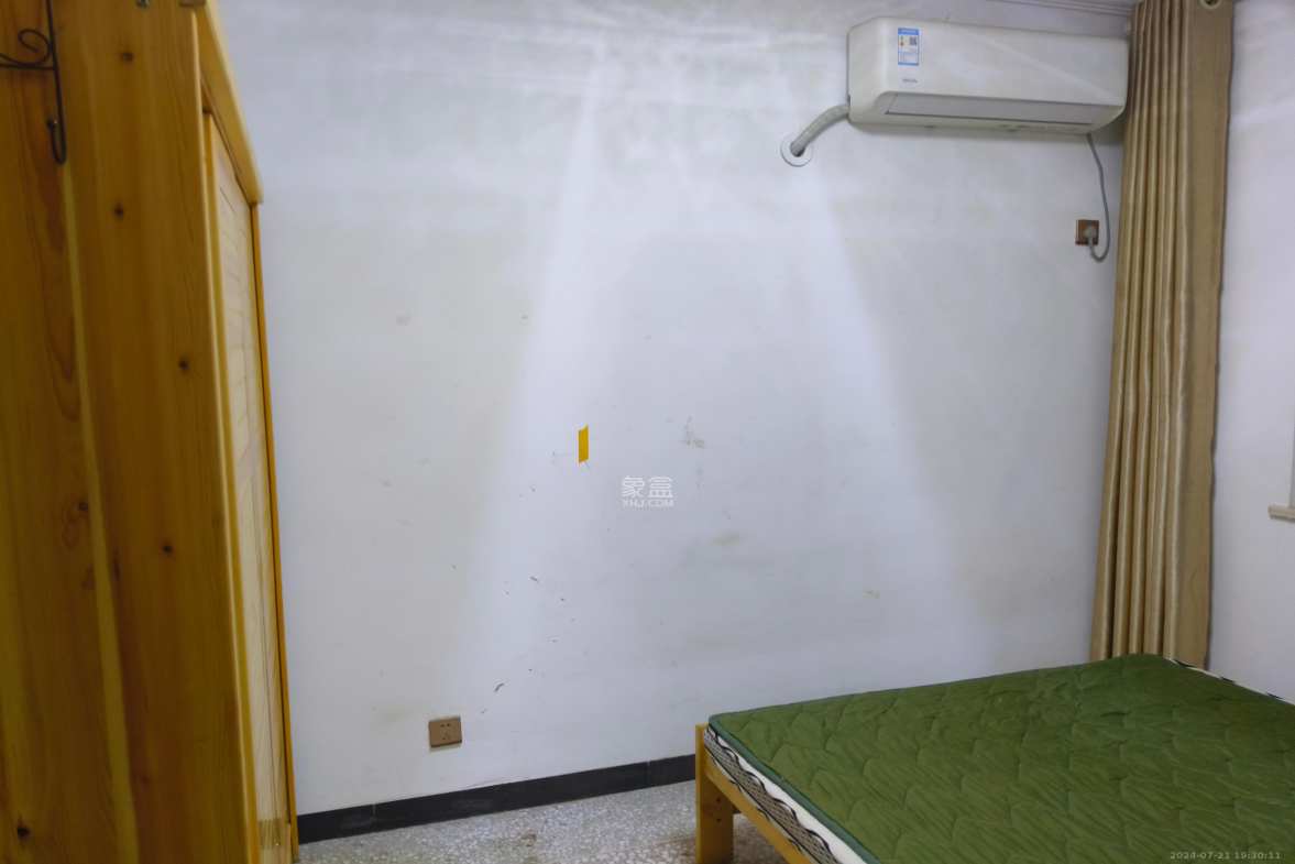 和康园小区  2室2厅1卫   1800.00元/月室内图