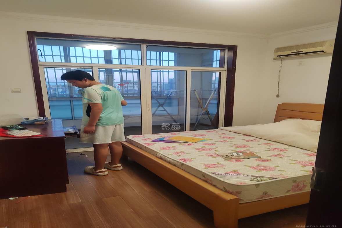 中建桂苑  3室2厅1卫   2500.00元/月室内图