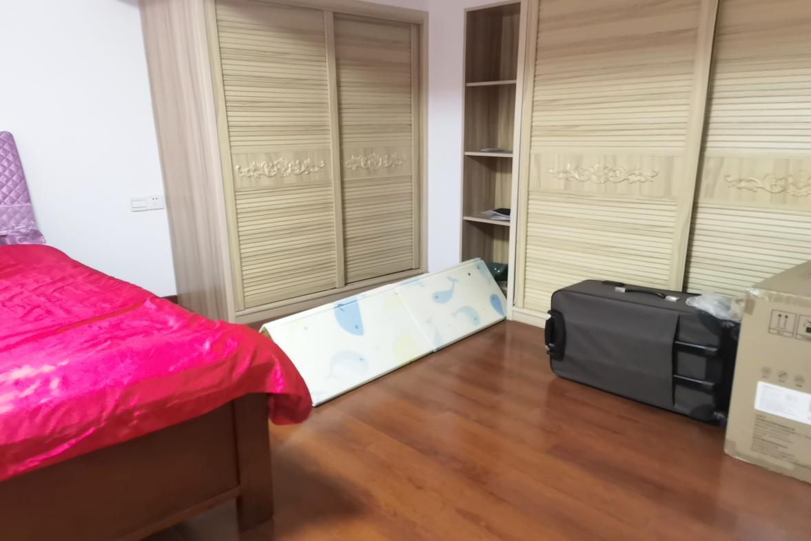 香格里拉  2室2厅2卫   1500.00元/月室内图