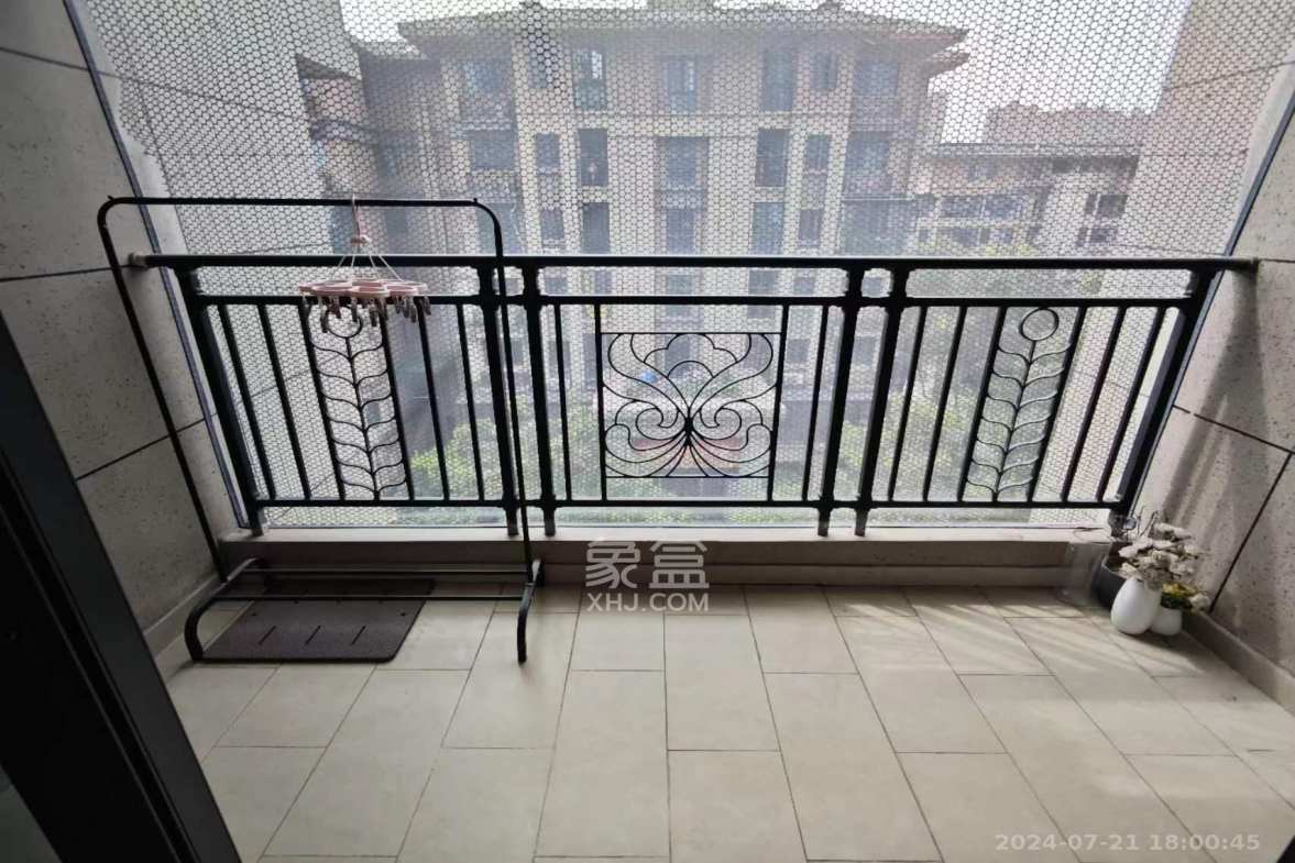恒大御景天下城一期  3室2厅1卫    2200.0元/月室内图