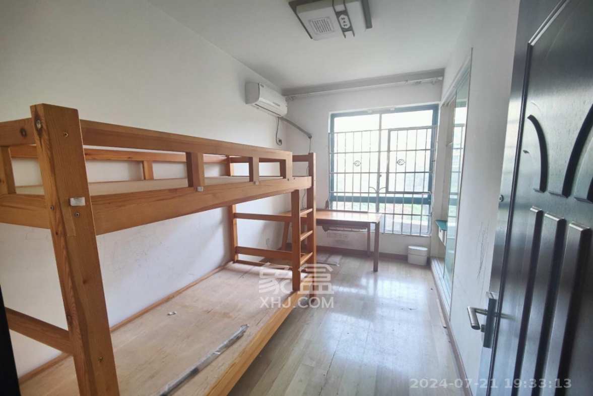 圣爵菲斯  3室2厅1卫   2600.00元/月室内图
