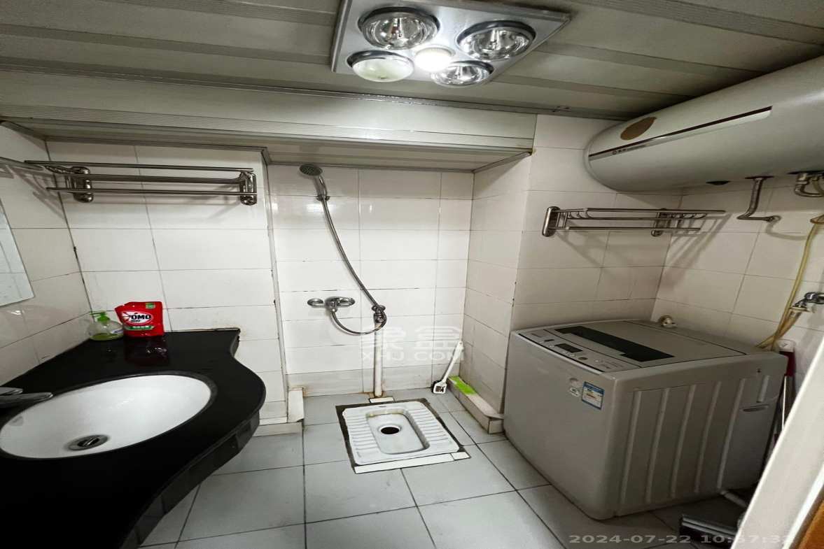 伍家岭生活广场  1室1厅1卫    1600.0元/月室内图