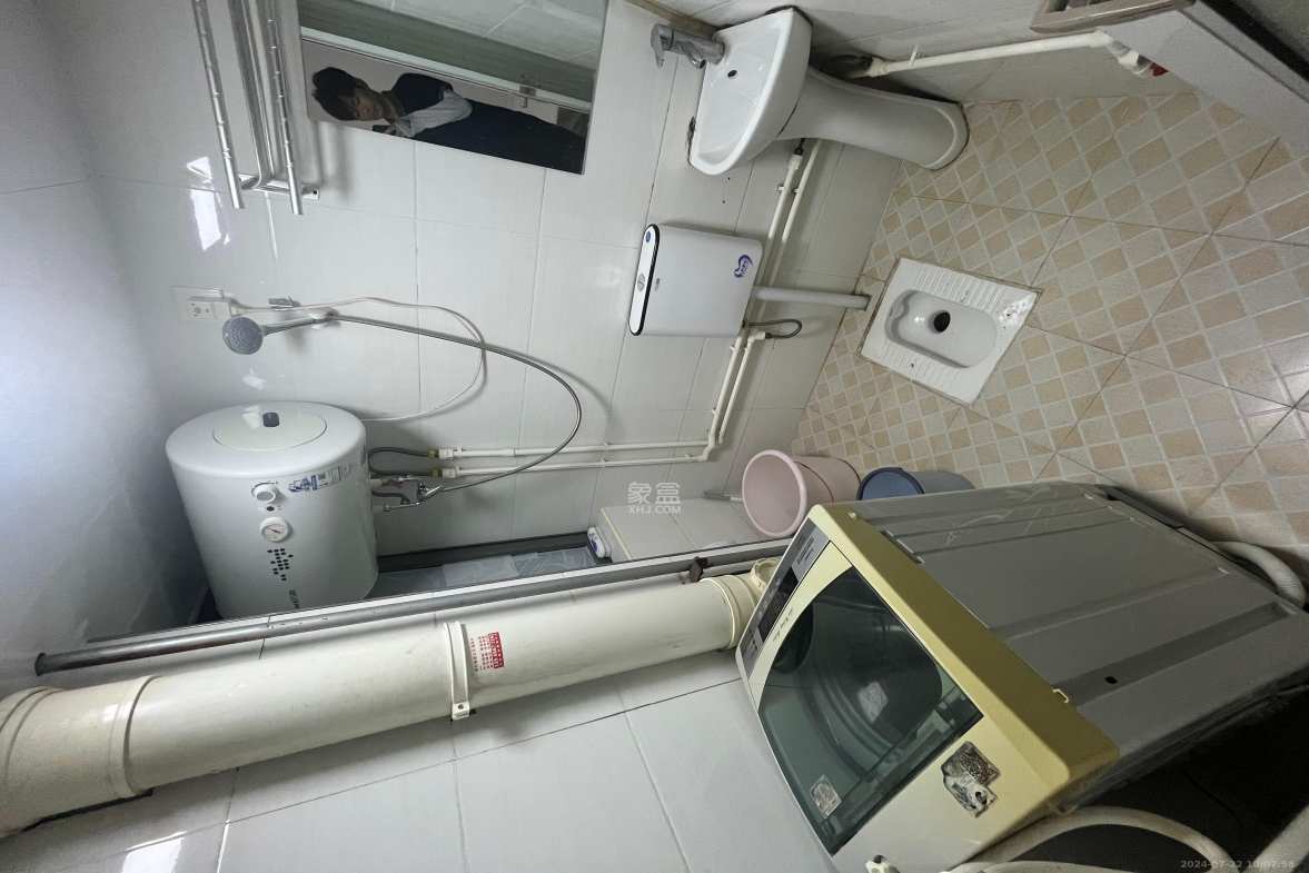 金烨融府  1室2厅2卫   1180.00元/月室内图