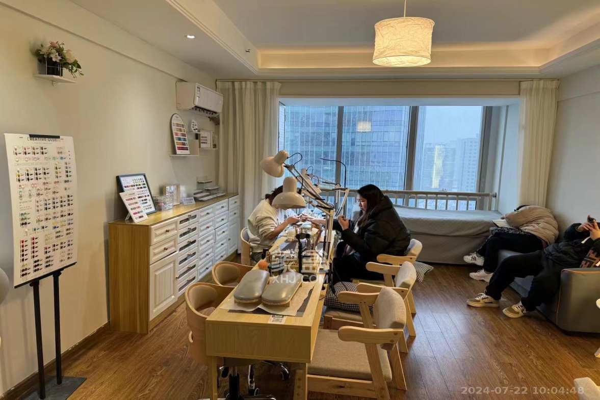 德思勤城市广场（宝格丽公寓）  1室0厅1卫   2400.00元/月室内图1