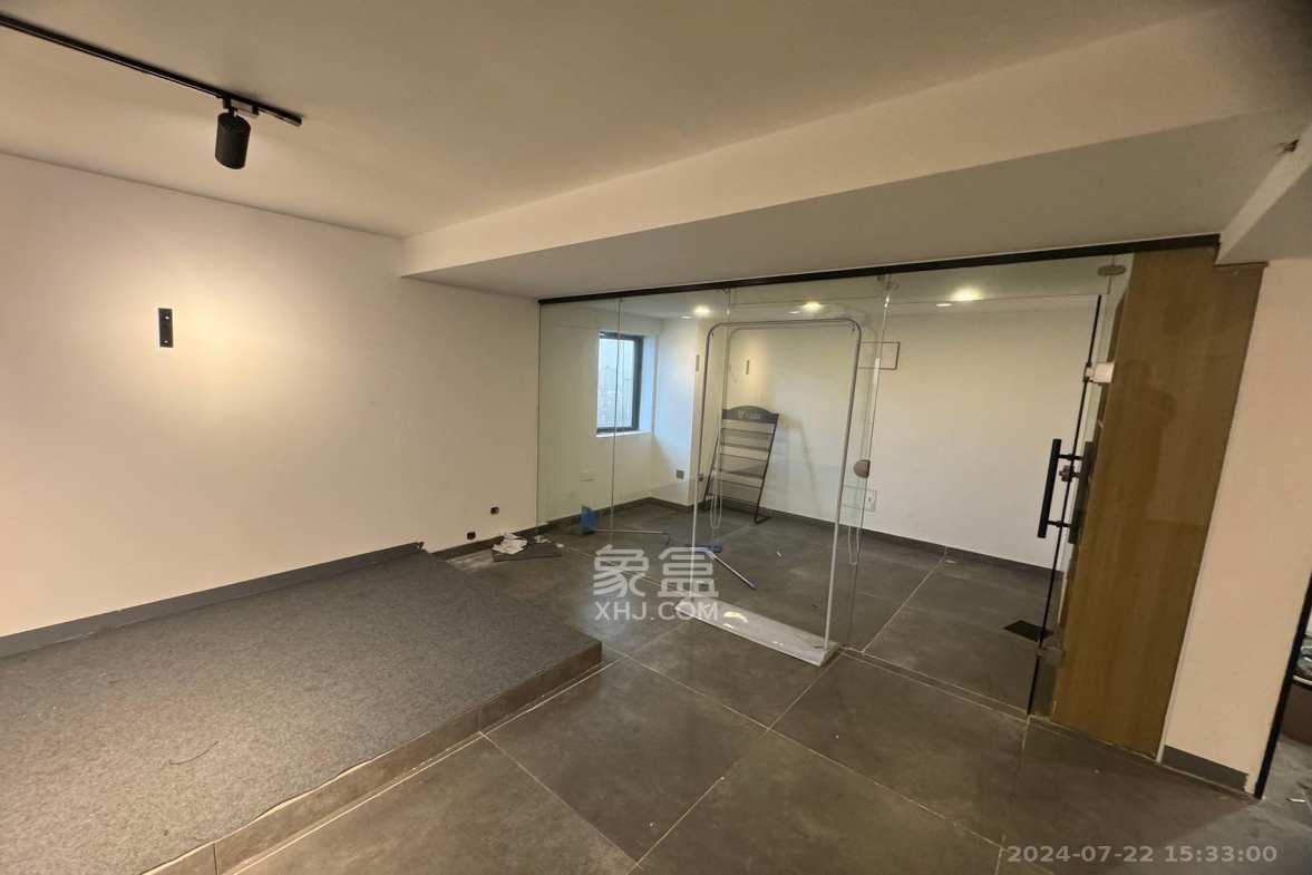 城市快线(新建大厦) 1室1厅1卫 5000.0元/月 城市快线(新建大厦) 1室1厅1卫 5000.0元/月室内图