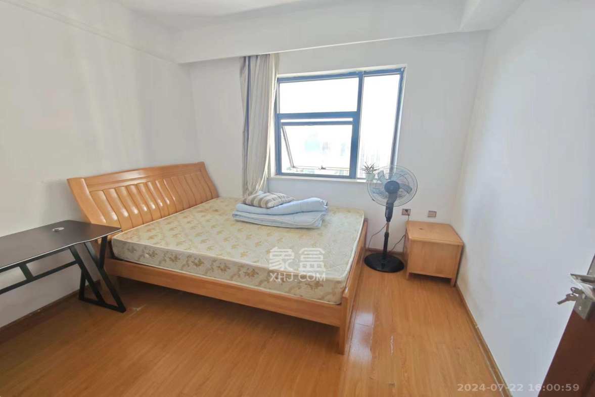 东塘瑞府  2室1厅1卫    2600.0元/月室内图