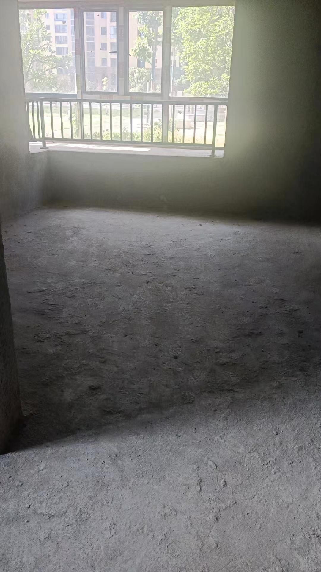 钢都北城家园  3室2厅2卫    60.0万 钢都北城家园  3室2厅2卫    60.0万室内图