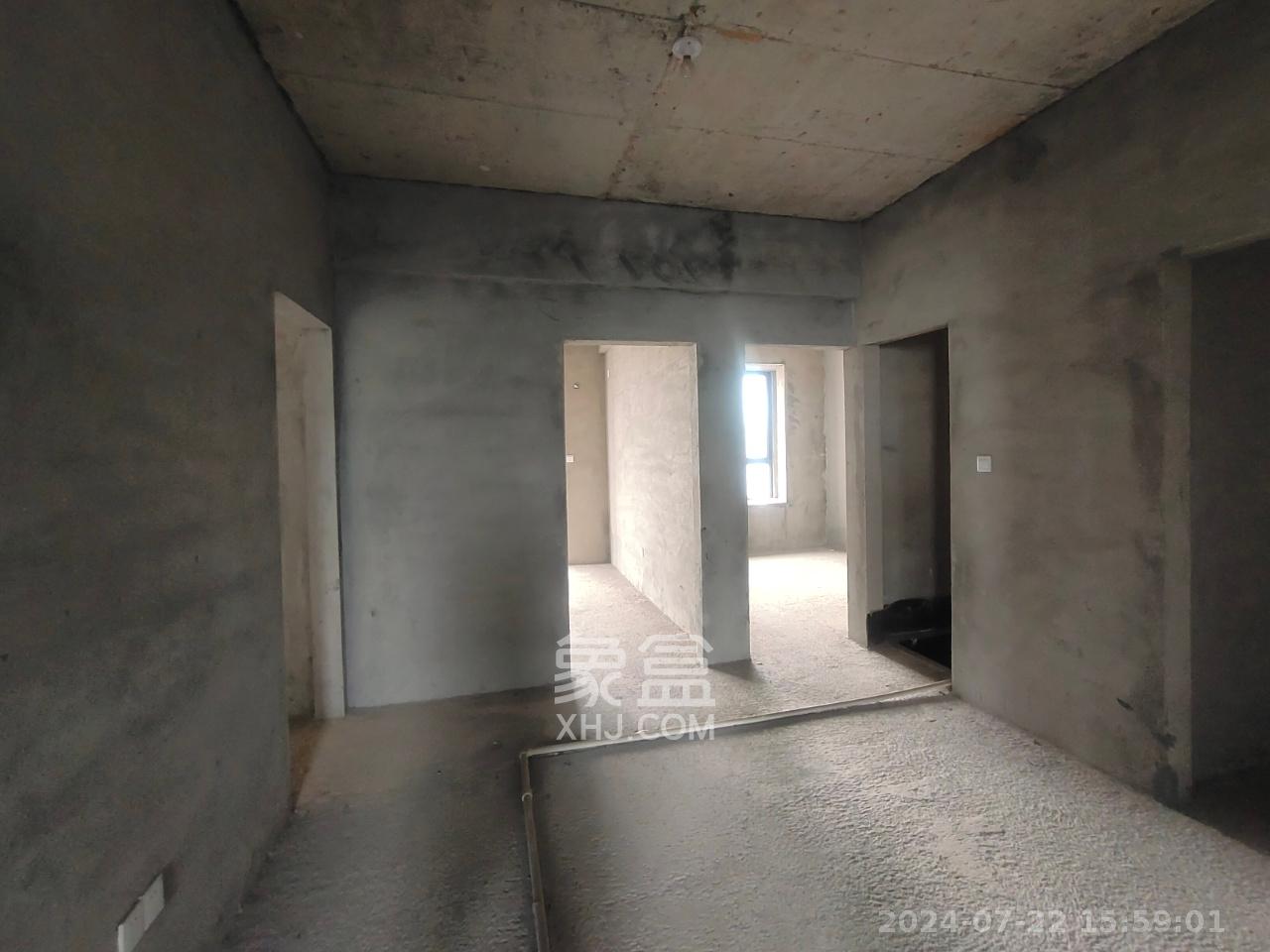 五星龙廻塘小区  2室2厅1卫    2400.0元/月