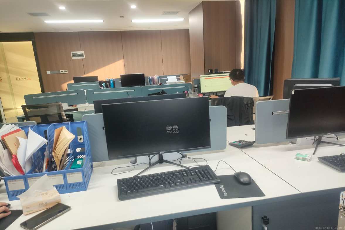 宇成朝阳广场 3室1厅1卫 10000.0元/月 宇成朝阳广场 3室1厅1卫 10000.0元/月室内图