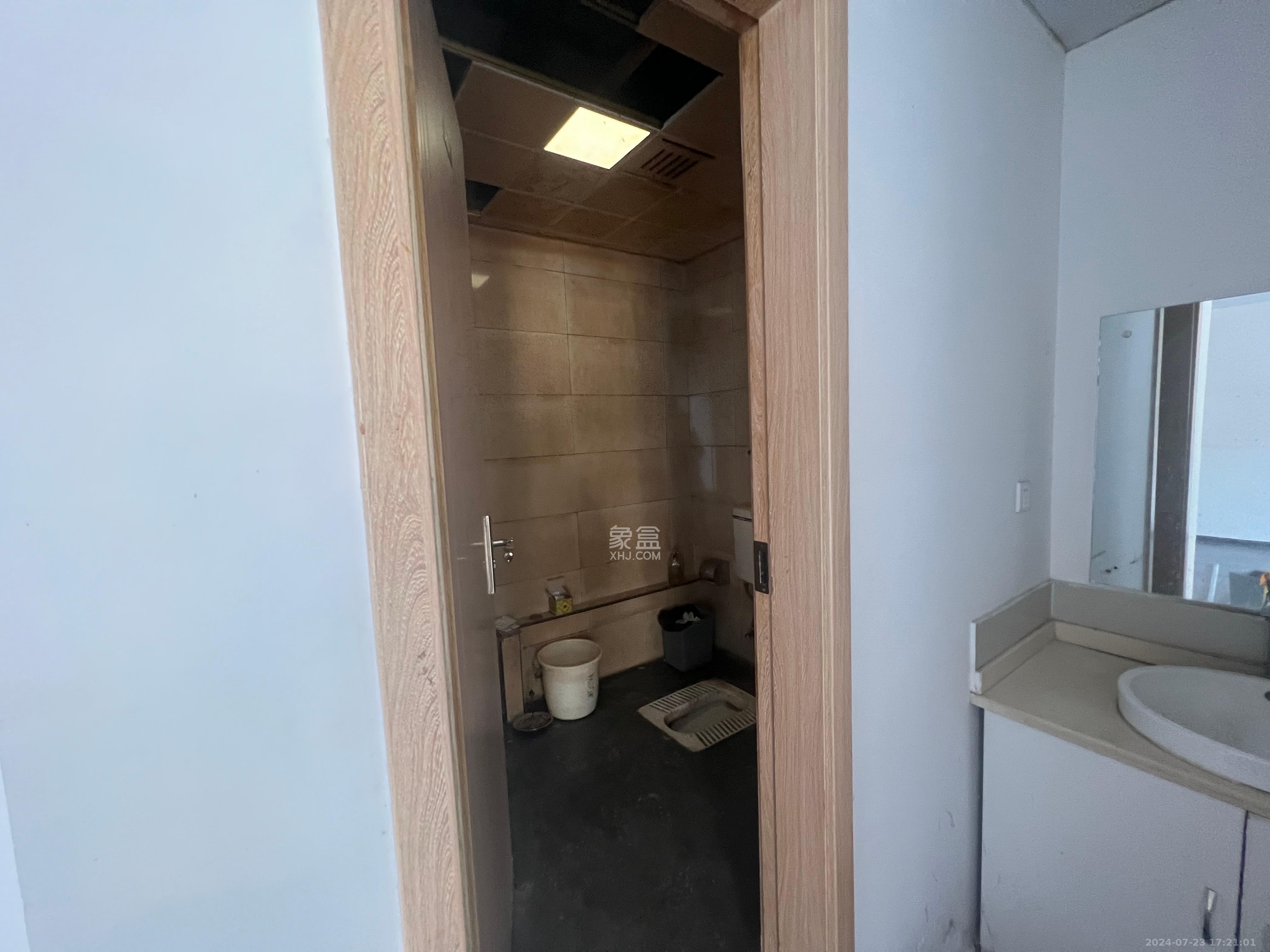 沁园春御院   65.0㎡     15000.00元/月室内图