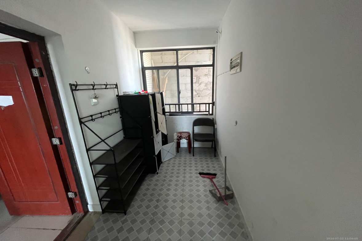 曙光领峰（曙光家园）  2室2厅1卫    2500.0元/月室内图