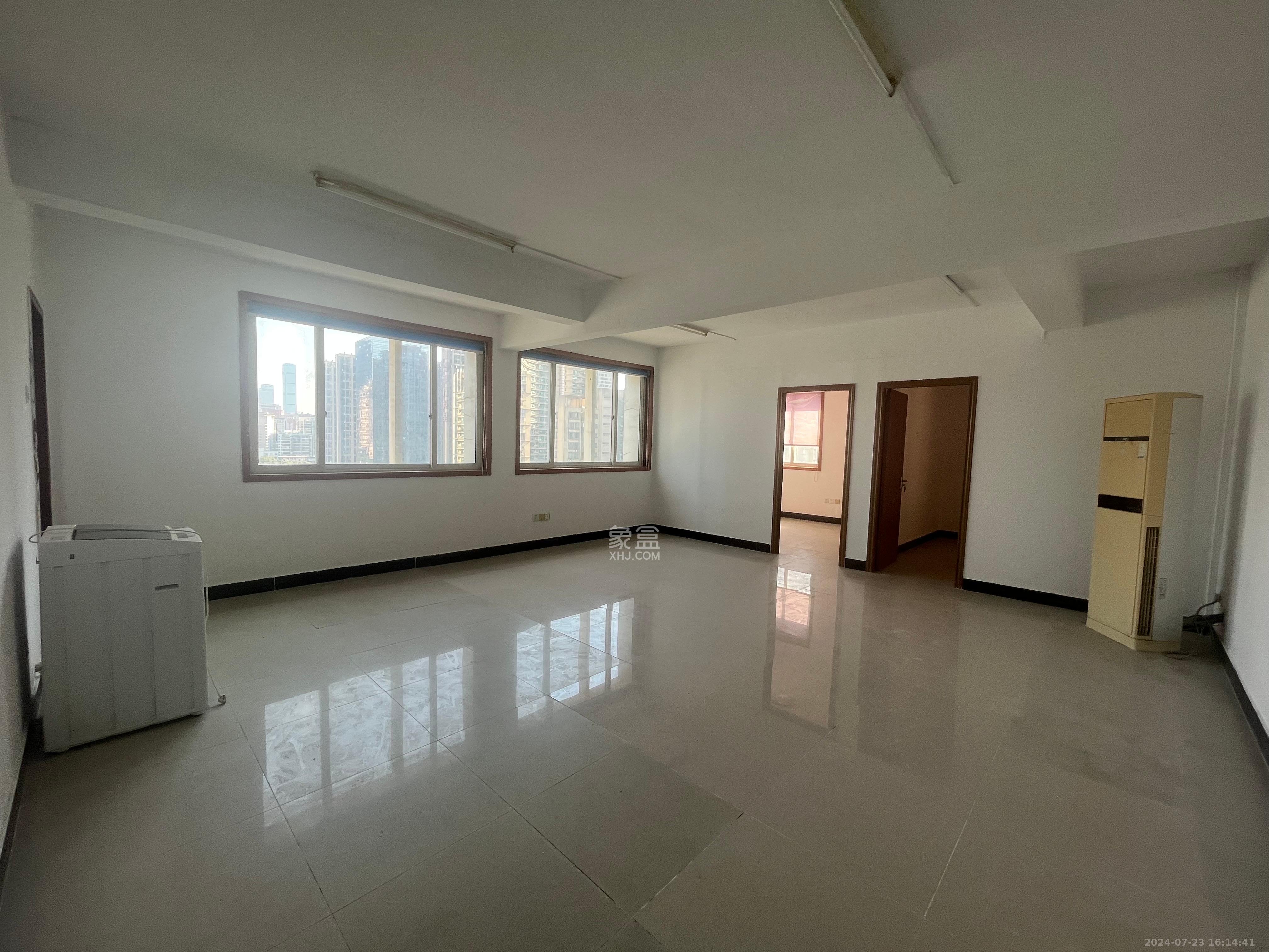 建鸿达现代公寓  2室1厅1卫    2300.0元/月