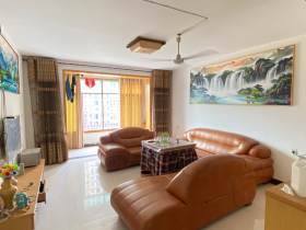 君怡家园  3室2厅2卫    55.0万