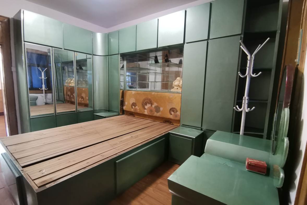 石马路医药公司家属楼  3室1厅1卫    39.8万客厅