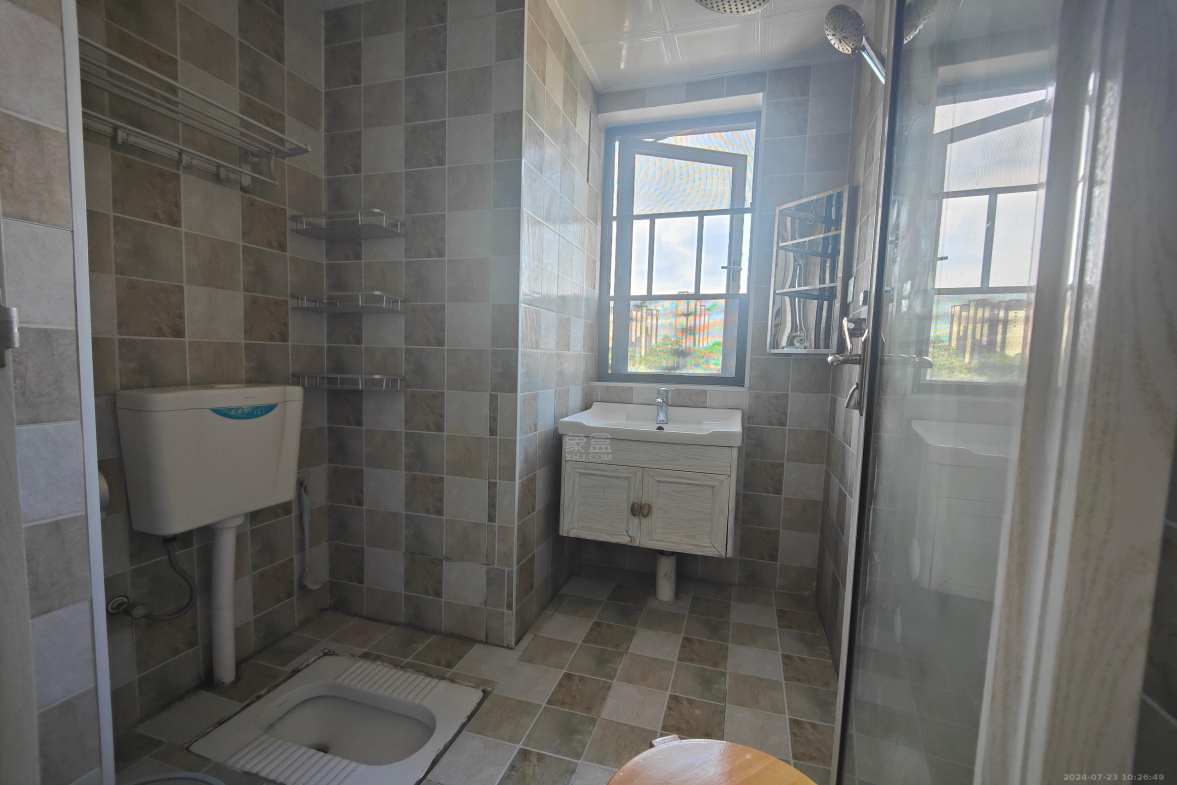 中建御山和苑  1室1厅1卫   1200.00元/月室内图
