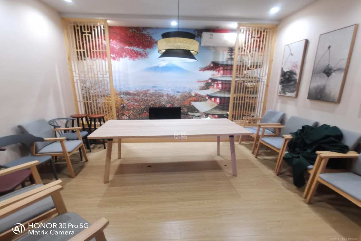 长房UP年代  1室1厅1卫   1400.00元/月室内图