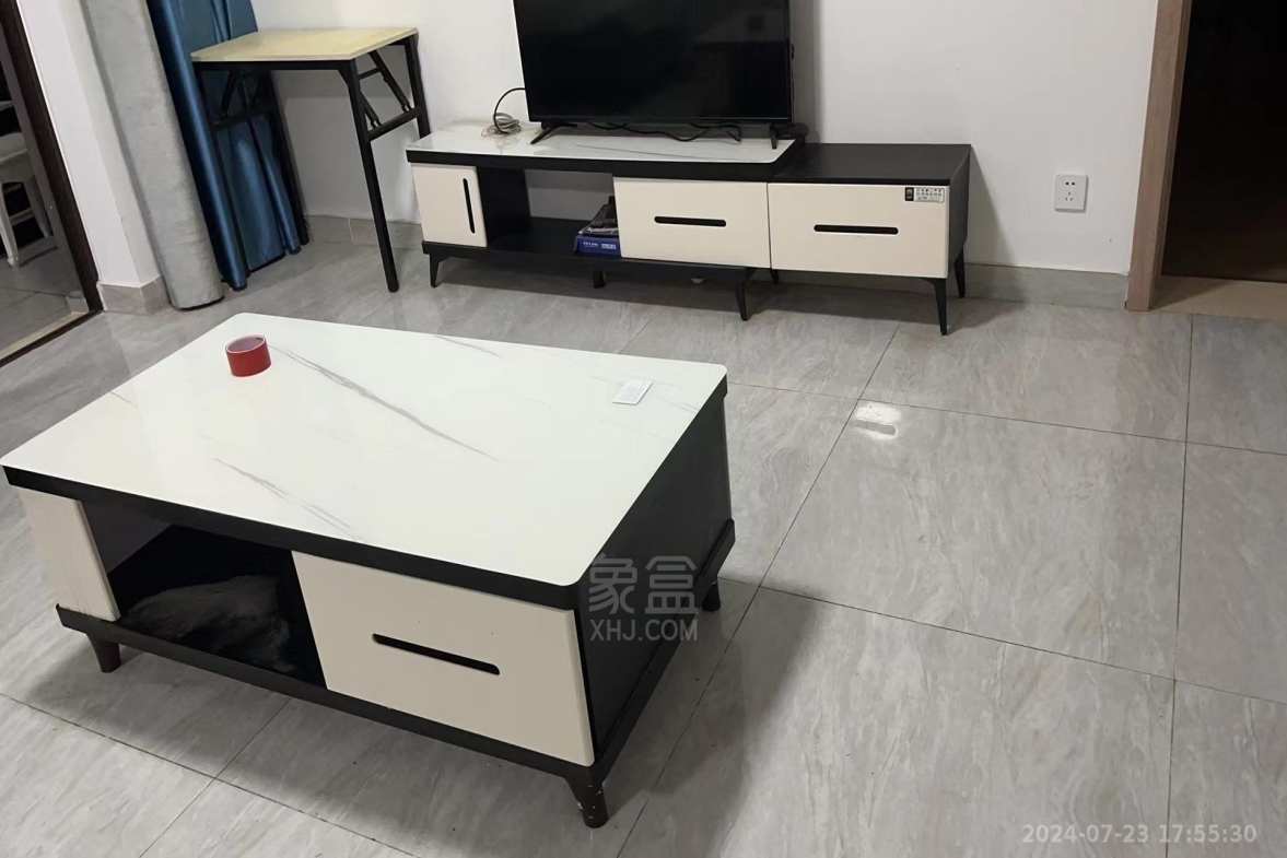 蓝溪谷  4室2厅1卫   2400.00元/月室内图